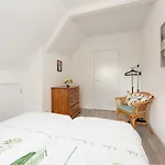 Apartment In Near Dunes