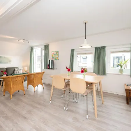 In Near Dunes Apartment